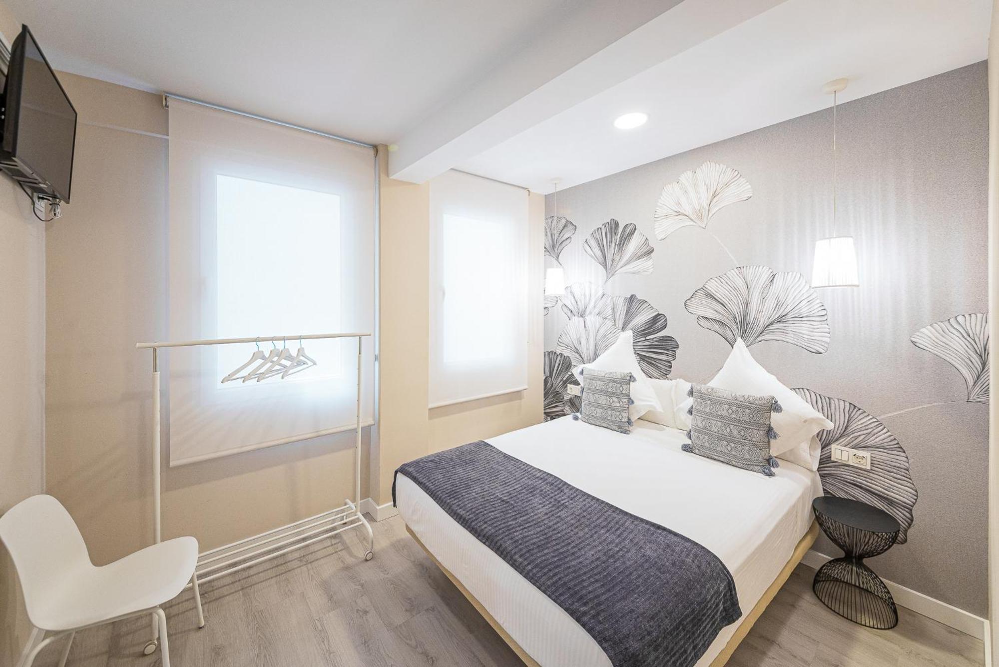 Hostal Plaza Boutique (Adults Only) Zaragoza Ngoại thất bức ảnh