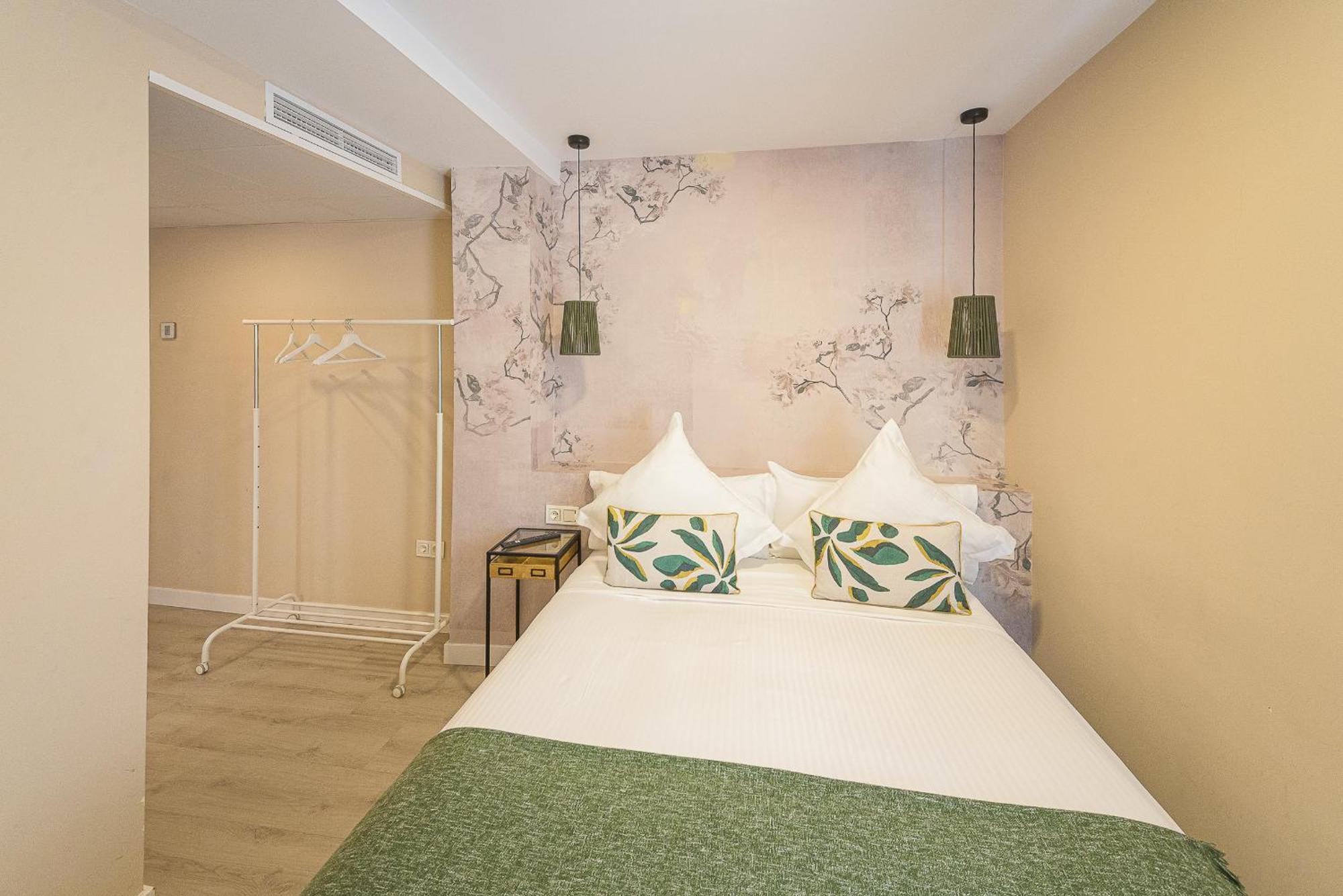 Hostal Plaza Boutique (Adults Only) Zaragoza Ngoại thất bức ảnh