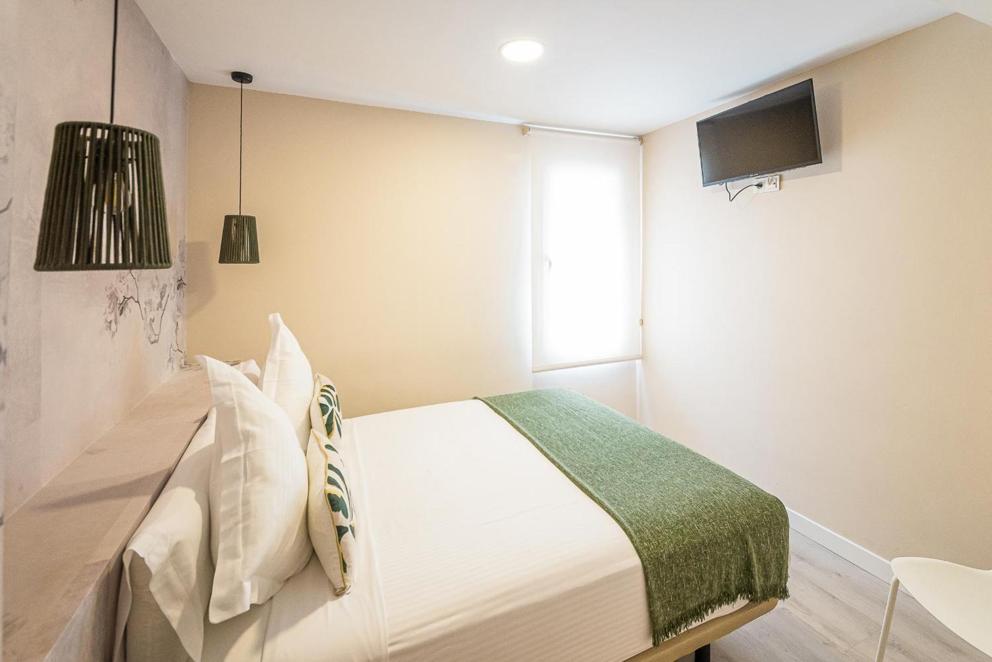 Hostal Plaza Boutique (Adults Only) Zaragoza Ngoại thất bức ảnh